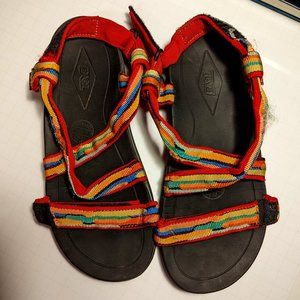 Teva Rainbow Sandals - Women's Size 7 - Stylish Comfort for Every Step!